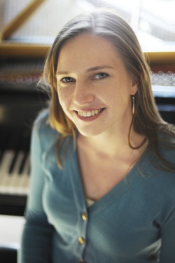 Crystal Rivette, Pianist